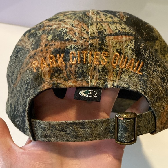 NWT Quail Camo hat by Mossy Oak for Park Cities Quail - Picture 8 of 12
